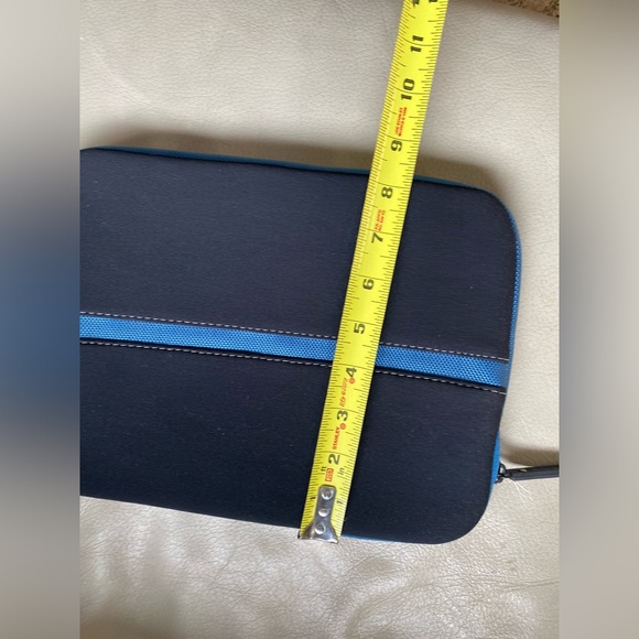 Targus Ipad Protective Sleeve Black - Picture 3 of 6